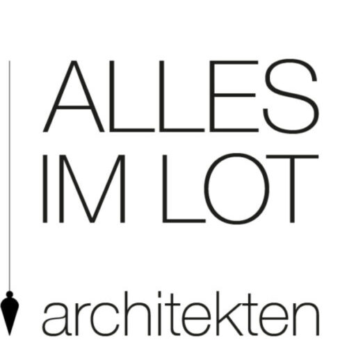Weißer Hintergrund mit Schwarzer Schrift "ALLES IM LOT architekten" und ein schwarzes Lot auf der linken Seiten sind auf dem Logo von alles-im-lot Architetken zu erkennen